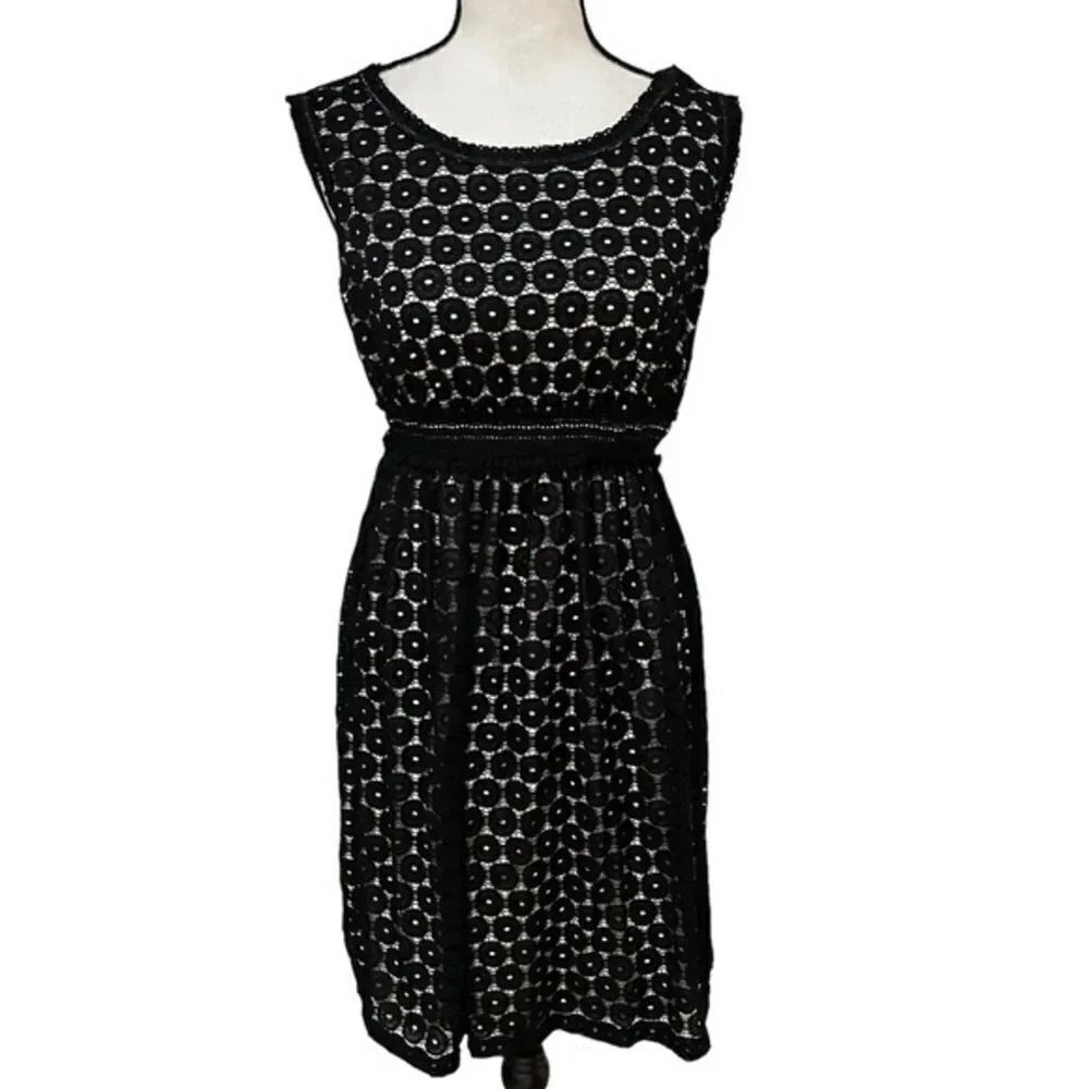 Max Studio women’s lace dress size S Elastic Waist